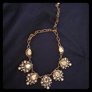 Beautiful Pearl Rhinestone Statement Necklace